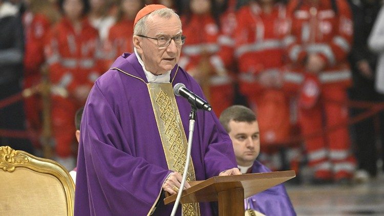 Il cardinale Pietro Parolin nella Messa per i 50 anni del Movimento per la Vita