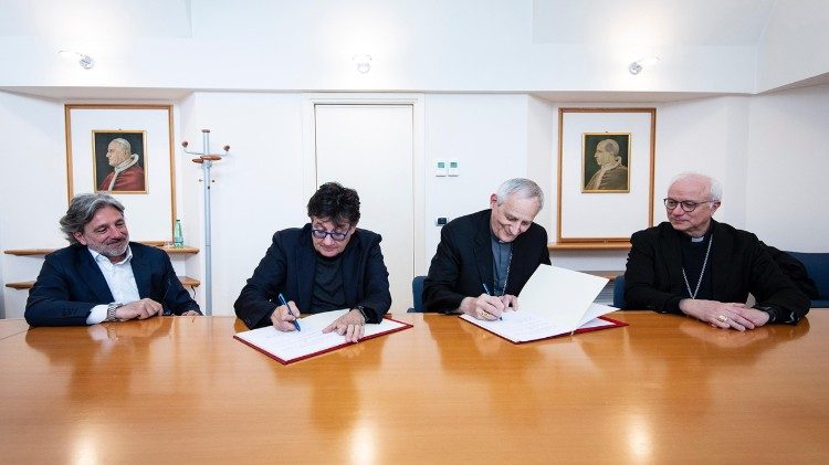 A assinatura do acordo entre a CEI e o Comitê Paralímpico