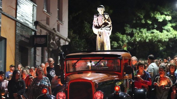 O jipe que recordou as enchentes de maio de 2024 no RS