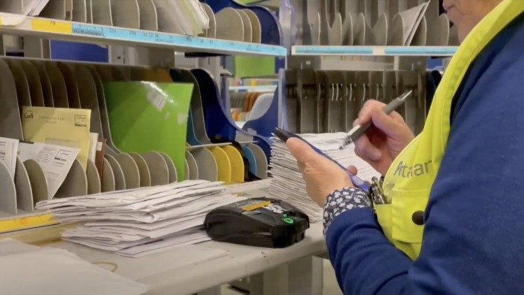 O trabalho nas agências de "Poste Italiane", os correios na Itália