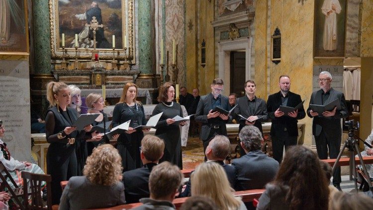2025.03.17 20 Koncert OCTAVA Ensemble upamiętniający 20. rocznicę śmierci św. Jana Pawła II