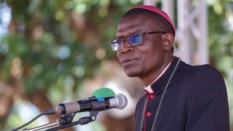 Bishop of Monze Diocese, Rapheal Mweempwa