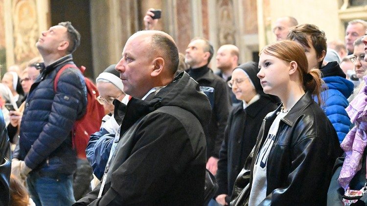 2025.03.20 Eucharystia przy grobie św. Jana Pawła II