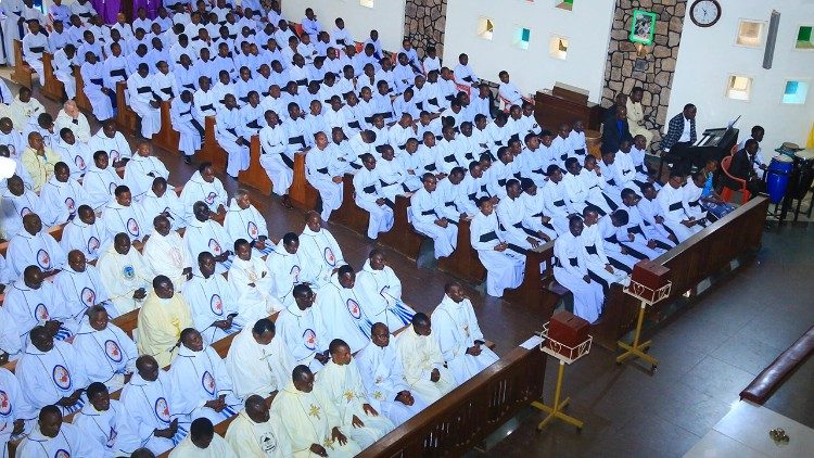 Majando kasisi Seminari kuu