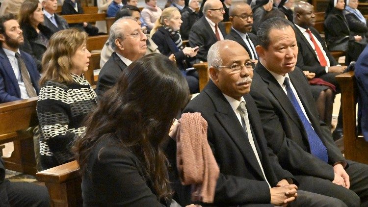 2025.03.20 Msza św. w intencji Papieża Franciszka z udziałem korpusu dyplomatycznego