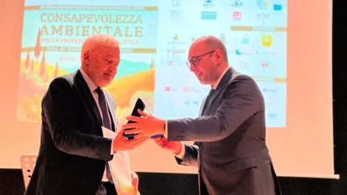 Concedido el premio «Centinela de la Creación» a Franco Piroli, jefe de la redacción Multimedia del Dicasterio vaticano para la Comunicación