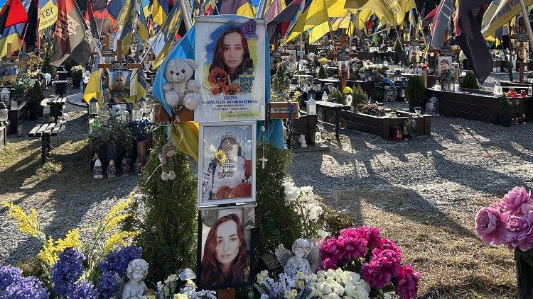 A tomb in a Ukrainian cemetery - Credit Danielle Vella