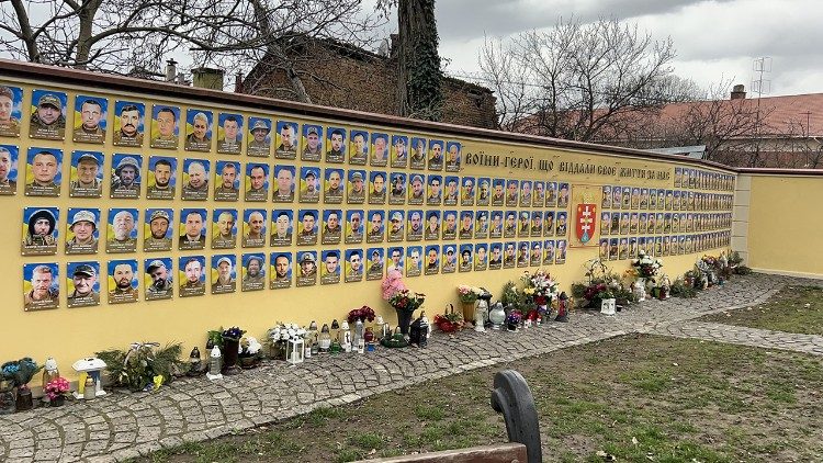 A cemetery in Ukraine - Credit Danielle Vella