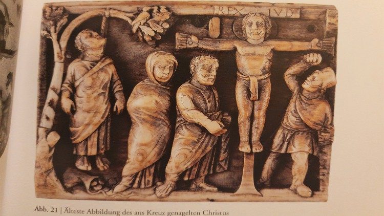 Elfenbeinplatte eines Reliquien-Kästchens, um 430