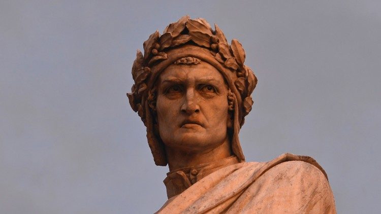 Monumento a Dante Alighieri a Firenze, in piazza Santa Croce, particolare