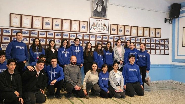 Պոլսոյ Սուրբ Խաչ դպրեվանքին մէջ՝ Բանաւոր պատմութեան աշխատանոց