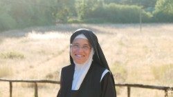 达尼拉‧索鲁斯特里修女