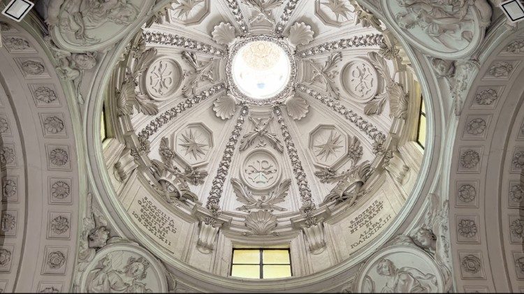 L'interno della Basilica