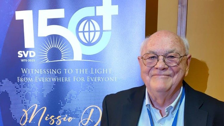 Fr Stephen Bevans at the conference in Rome