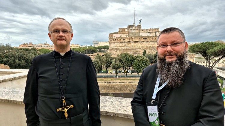 o. Michał Tomczak OMI i o. Paweł Gomulak OMI