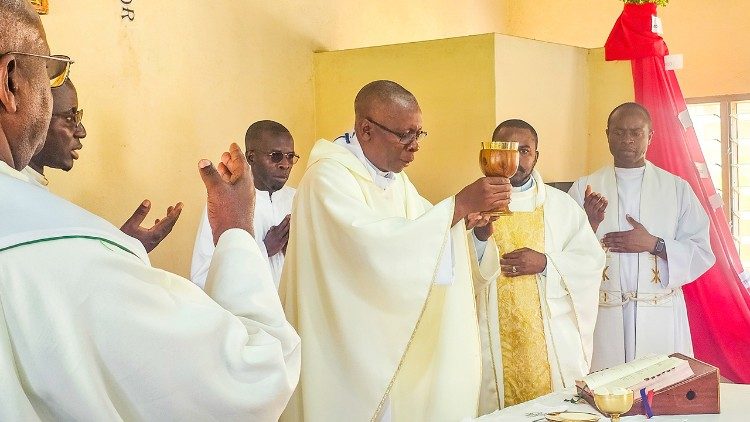 Eucaristia no Seminário Propedêutico Bom Pastor, da Beira