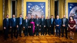 Invigning av utställningen Speranza dalle Rovine, Hopp från ruinerna, som presenterar uppdraget och andan i projektet Libanons pelare – bevara för att skydda, ett initiativ som syftar till att skydda Libanons kristna arv genom restaurering och förnyelse av historiska kyrkor och kloster