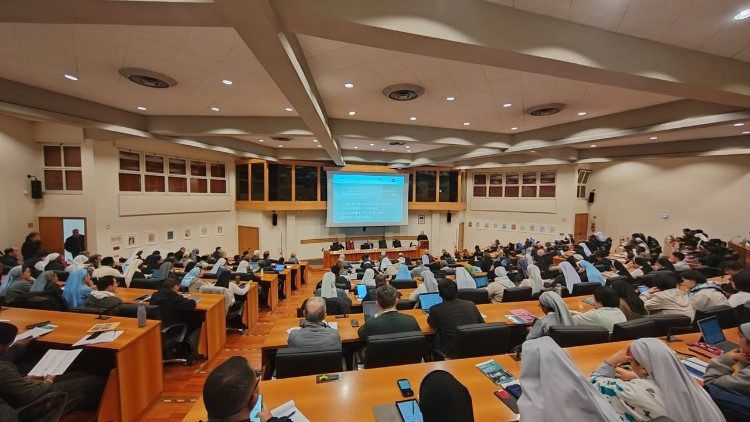 Sessão do congresso na Universidade Urbaniana