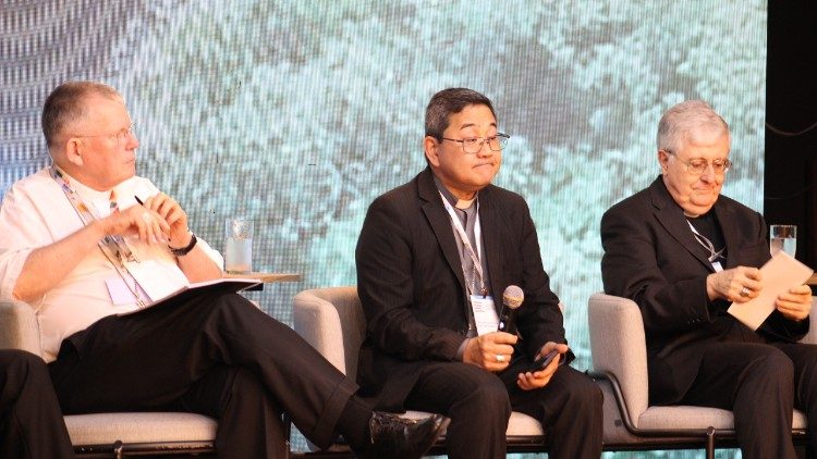 Simpósio da Igreja Católica