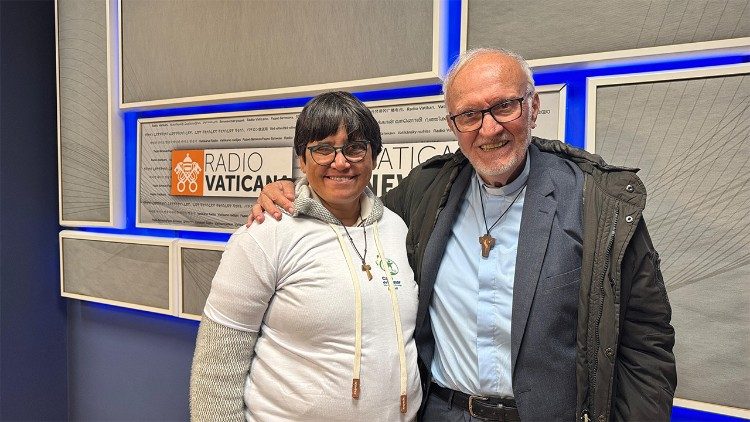 A presidente Lúcia e o fundador, Pe. Renato Chiera, da Casa do Menor em entrevista para o Vatican News