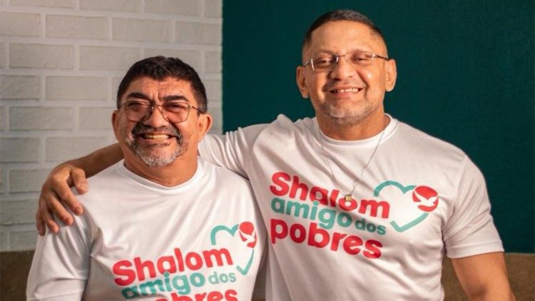 Os representantes da Comunidade Shalom no almoço com Papa Leão XIV no domingo (16/11)