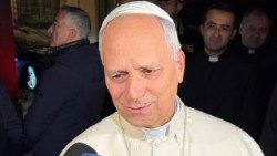 Der Papst vor Journalisten in Castel Gandolfo (Archivbild)