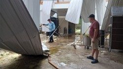 W Maggotty na Jamajce trwa walka o odbudowę po huraganie Melissa. Fot. ks. Łukasz Zygmunt