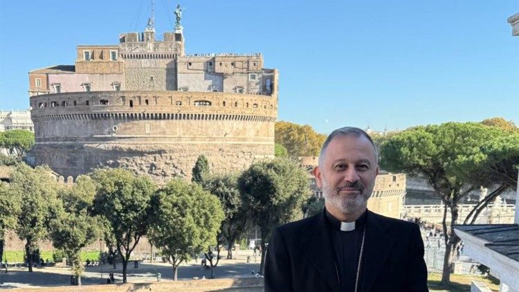 Imzot Vartan Kirakos Kazanjian, administrator eparkial i Arkiparkisë Armene të Stambollit.