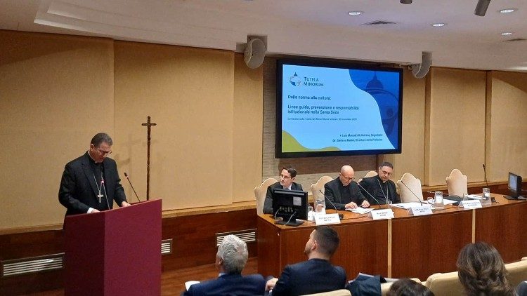  S.E.R. Mons. Luis Manuel Alí Herrera, secretario de la Comisión Pontificia para la Protección de Menores