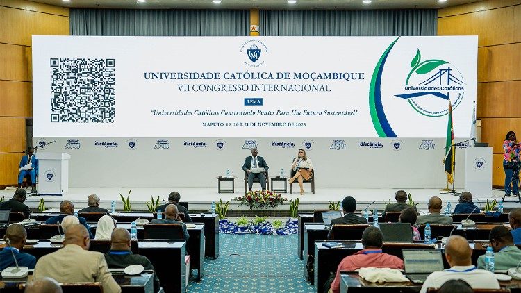 Participantes no VII Congresso Internacional da UCM