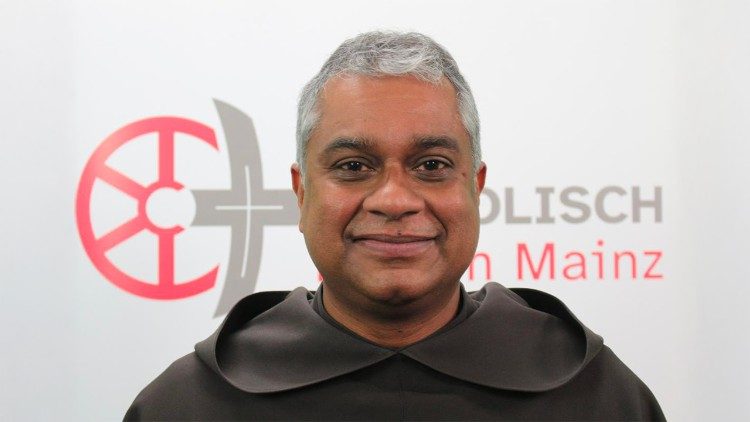 Pater Joshy George Pottackal O. Carm.