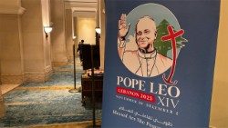 Papież po południu wyleciał ze Stambułu i o 15.34 czasu miejscowego wylądował w Bejrucie