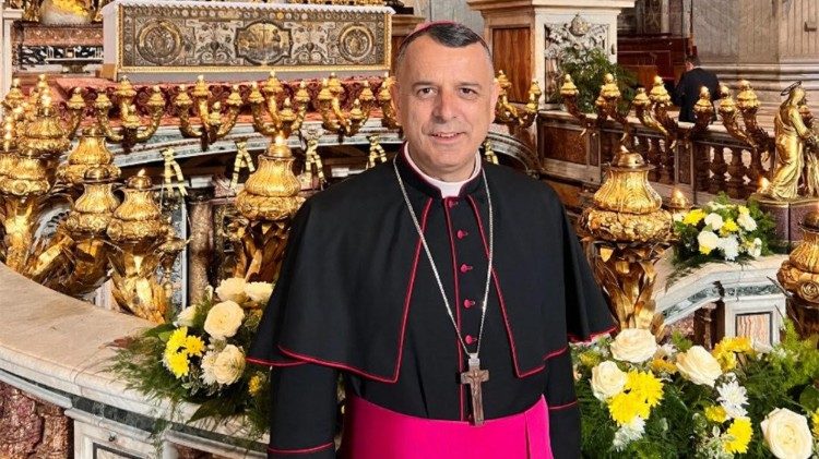 Imzot Simon Kulli, ipeshkëv i Sapës