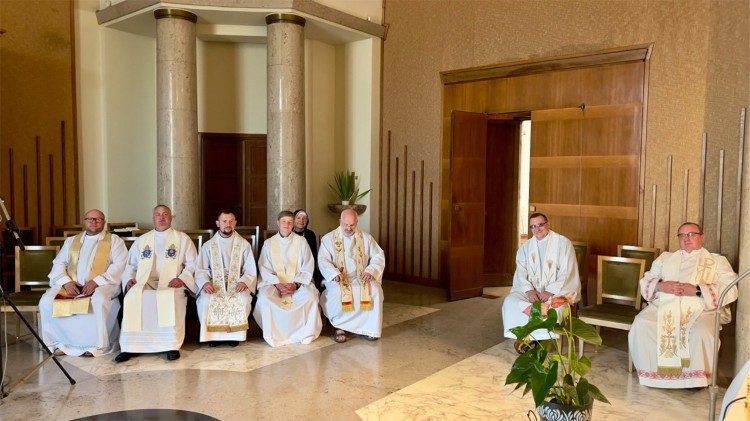 Падчас Імшы ў капліцы Ватыканскага радыё