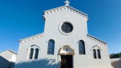 Պեկլի Սուրբ Ներսէս հայկական եկեղեցին 