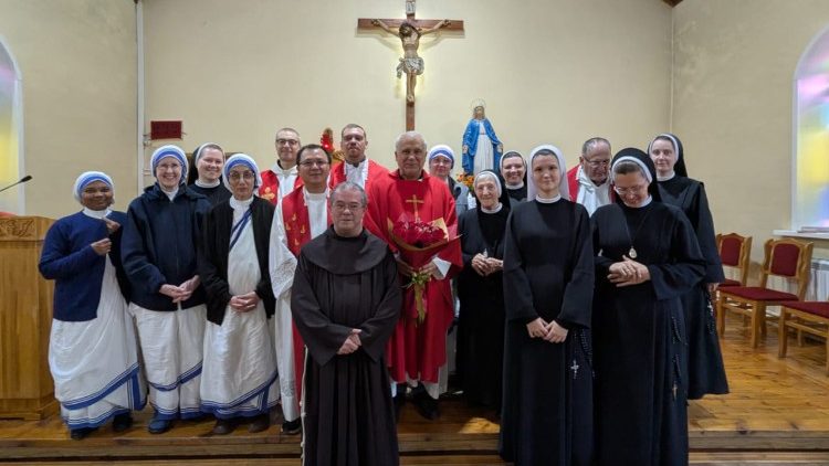 Un momento del 30° anniversario di Messa di Padre Fecondo nella parrocchia dei Frati minori. Foto: Padre Alfredo Fecondo
