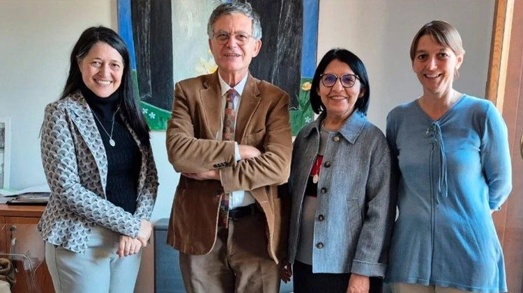 Irmã Neusa, Paolo Ruffini, irmã Maria do Disterro e Nataša Govekar. 