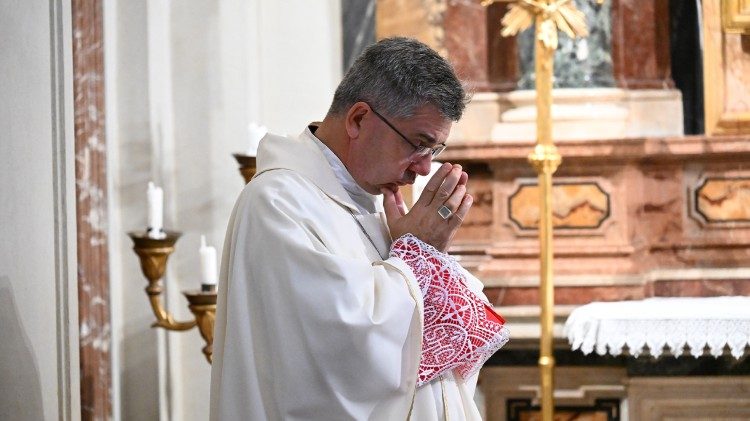 bp Wojciech Osial