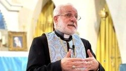 Հայր Մեսրոպ Թօփալեան