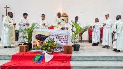 Dom António Constantino preside à Missa de abertura do mês missionário na arquidiocese da Beira