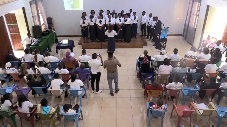 Encontro inter-religioso, para celebrar o XXXIII aniversário do Acordo Geral da Paz