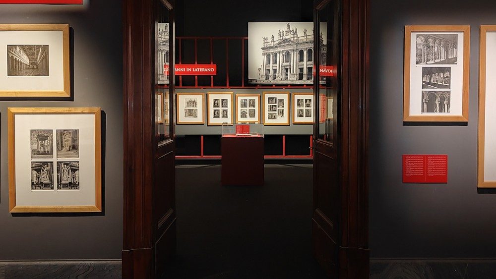 L'allestimento della mostra ai Musei Vaticani