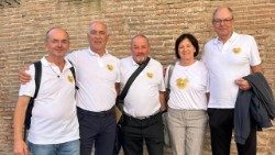 Vertreter des Betroffenenbeirates der Erzdiözese München-Freising trafen Papst Leo bei der Generalaudienz am 08.10.2025. Von links nach rechts: Josef Germeier, Richard Kick, Helmut Bader, Elisabeth Geitner, Herbert Fuchs. 