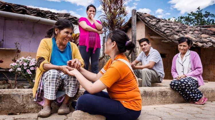 Visiting families in the rural communities of the Pichincha area