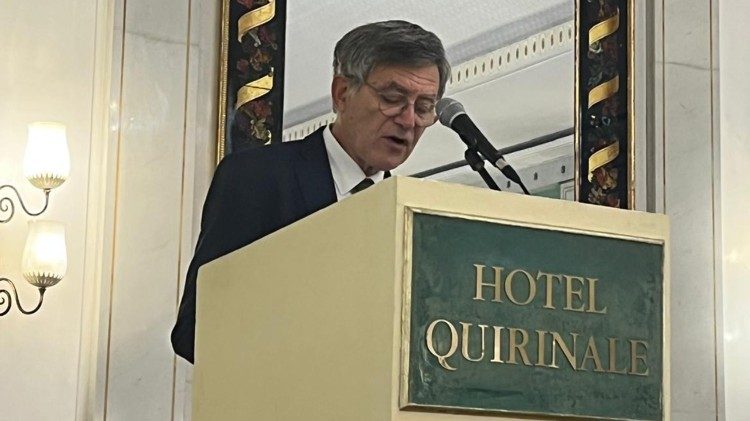 El prefecto del Dicasterio para la Comunicación interviene en la conferencia de MINDS International.