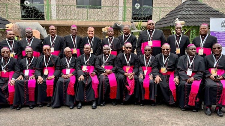 Bispos da Conferência Episcopal de Angola e São Tomé (CEAST)