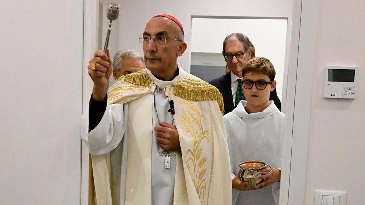 Il cardinale vicario Reina inaugura gli spazi della "Casa della Speranza" nel quartiere Balduina di Roma