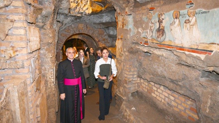 „Heidaro Alijevo Fondo“ delegacija Komodilos katakombose