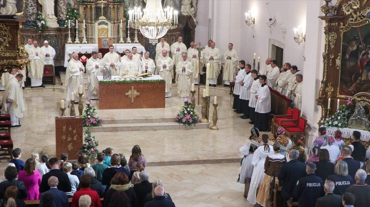 Misno slavlje na svetkovinu sv. Terezije Avilske, zaštitnice Katedrale i grada Požege