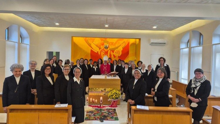 Le suore scalabriniane riunite a Rocca di Papa per il Capitolo generale